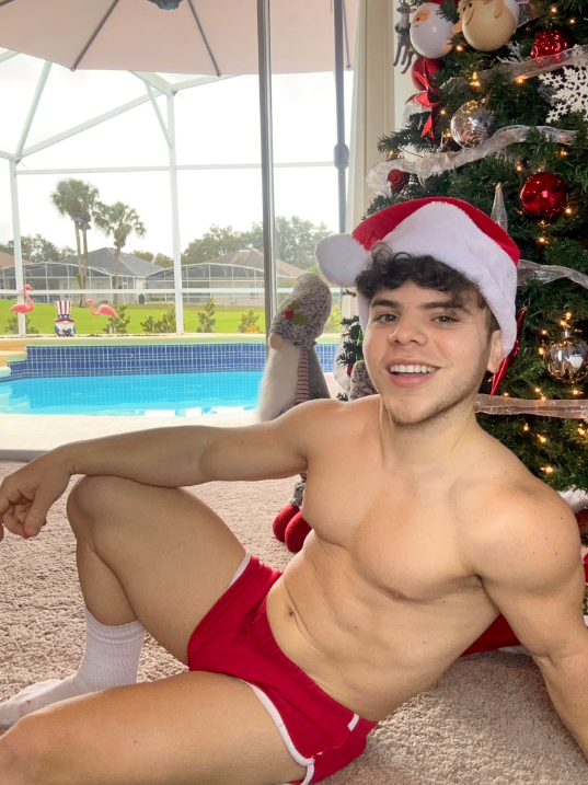 3'11 king tweet media