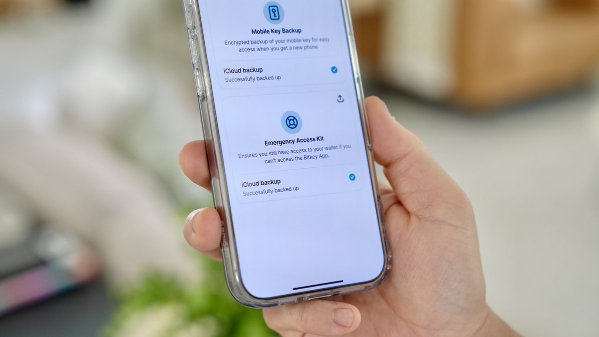 superscientific's tweet image. Bitcoin is on fire lately! Keep it safe and secure it with Bitkey. Could be the best designed Bitcoin wallet ever and it&apos;s also simple to buy and receive BTC right in the app. #sponsored #Bitkey #Bitkeywallet @BitkeyOfficial