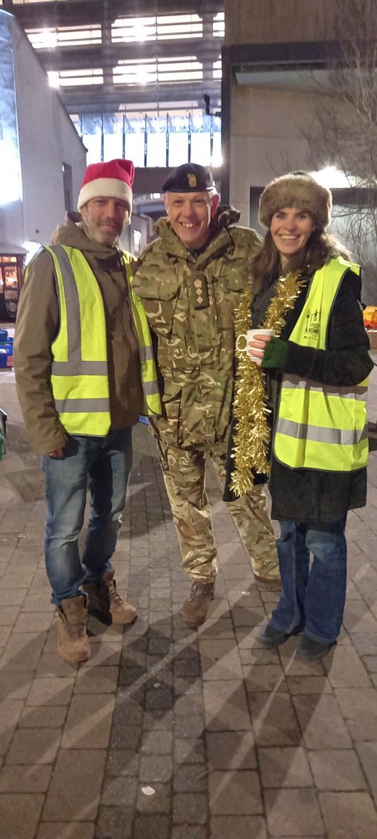 Met some great people last night at a #feedthehomeless Christmas Market event in Bristol, while leading an MoD Abbey Wood team helping out.

Over a 100 people attended, receiving a hot meal, clothes, tinned and fresh food, toiletries and much more.

#volunteering
#abbeywood

👍