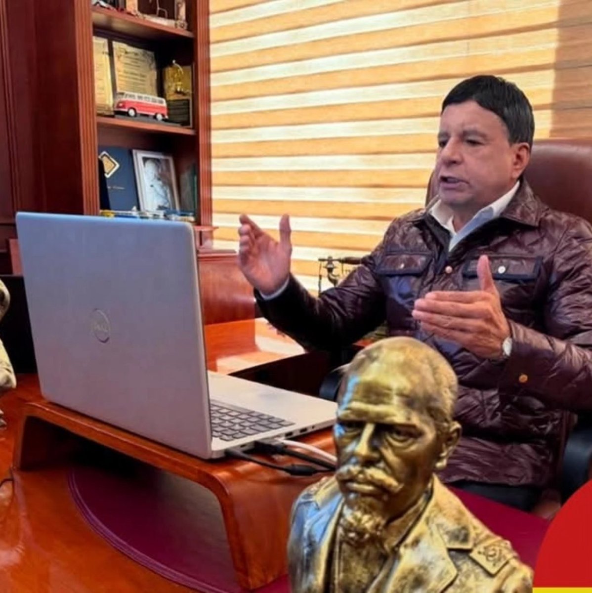FEDOTAXIS's tweet photo. Entrevista en TC TELEVISION con el periodista Daniel Borja dialogando sobre el Decreto Ejecutivo N° 488 que flexibiliza 𝐥𝐚 𝐮𝐭𝐢𝐥𝐢𝐳𝐚𝐜𝐢ó𝐧 𝐝𝐞𝐥 𝐆𝐋𝐏, 𝐩𝐚𝐫𝐚 𝐞𝐥 𝐭𝐚𝐱𝐢𝐬𝐦𝐨 𝐨𝐫𝐠𝐚𝐧𝐢𝐳𝐚𝐝𝐨 𝐚 𝐧𝐢𝐯𝐞𝐥 𝐧𝐚𝐜𝐢��𝐧𝐚𝐥. https://t.co/TXt7zNRX9R