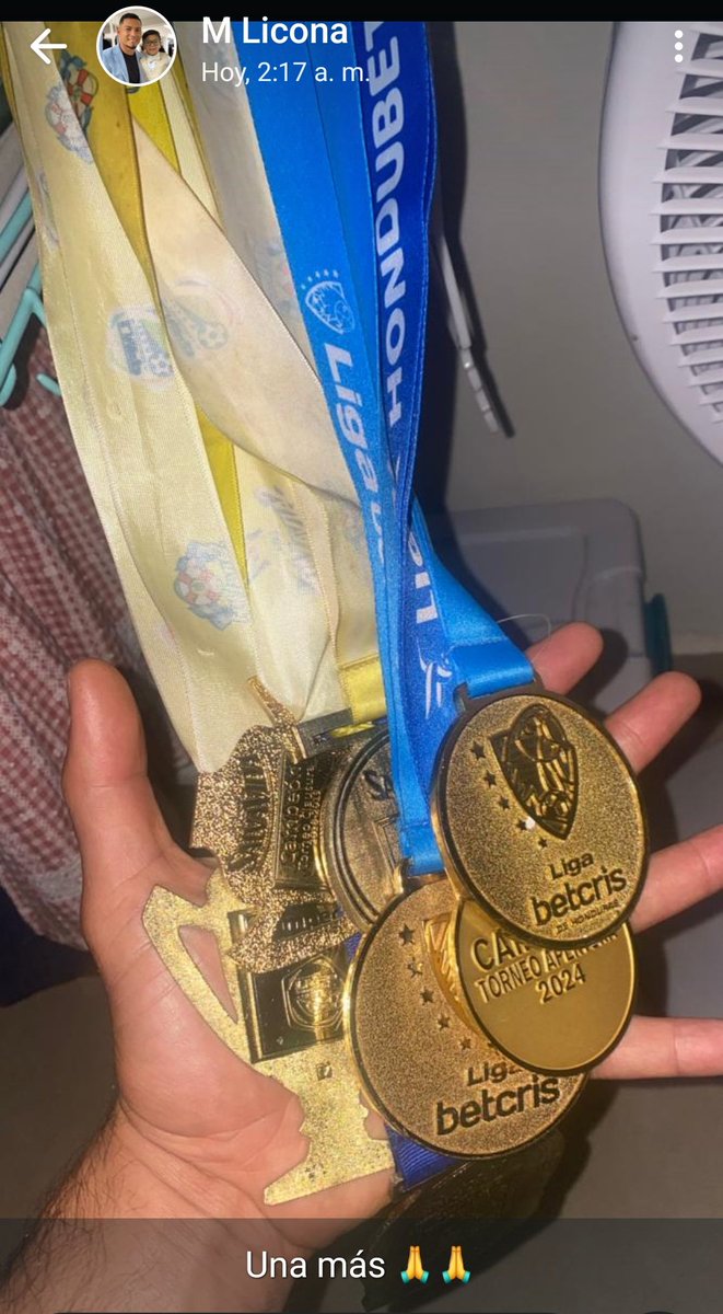 LOKOXMOTAGUA's tweet photo. Cada una de esas medallas le ha costado, las ha sufrido, las ha celebrado.

El señor Marlon Licona, mi amigo, el que en los momentos más difíciles se ha echado el equipo al hombro y como líder nos ha dado muchos campeonatos.

¡Gracias Licona! https://t.co/hi2U0SiYza