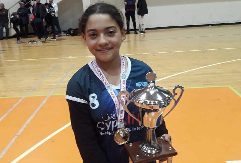 Peruşumuz şampiyonumuz iyiki iyiki doğdun meleğimiz.Seni çok seviyoruz.Sana ve arkadaşlarına söz veriyoruz ki suçlular suçlarının bedelini çok ağır ödeyecekler.
#isiasortakdavamız 
#iyikidoğdunperihan