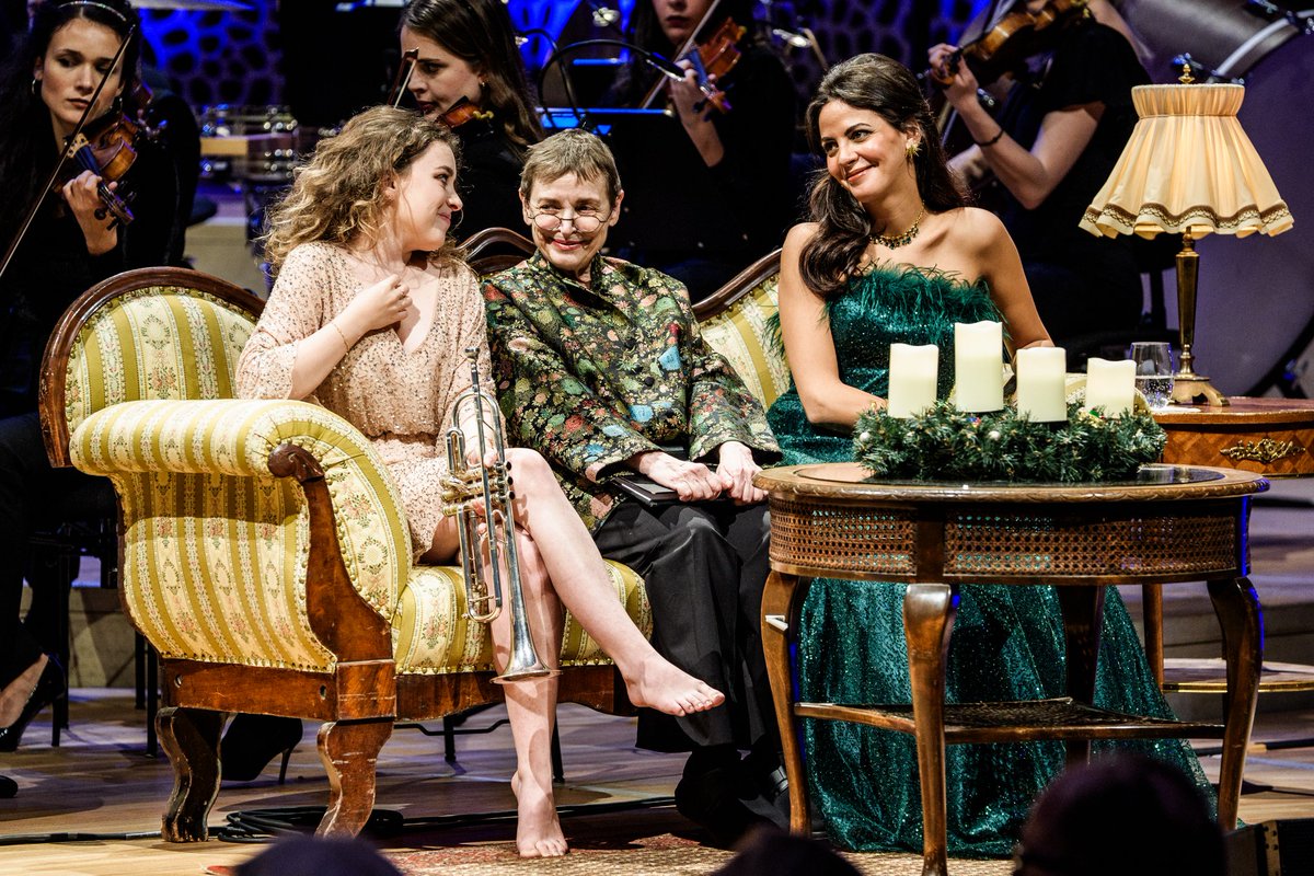FatmaSaid's tweet photo. Returning to this brilliant cast for "Ein Wintermärchen" at the @elbphilharmonie feels a bit like coming home. I look forward to 2 more performances with Katharina Thalbach, Lucienne Renaudin Vary, @violinhope1, Daniel Geiss and the Belgrade Chamber Orchestra.
📷 @sebastian_husum https://t.co/1C9iHOuHfP