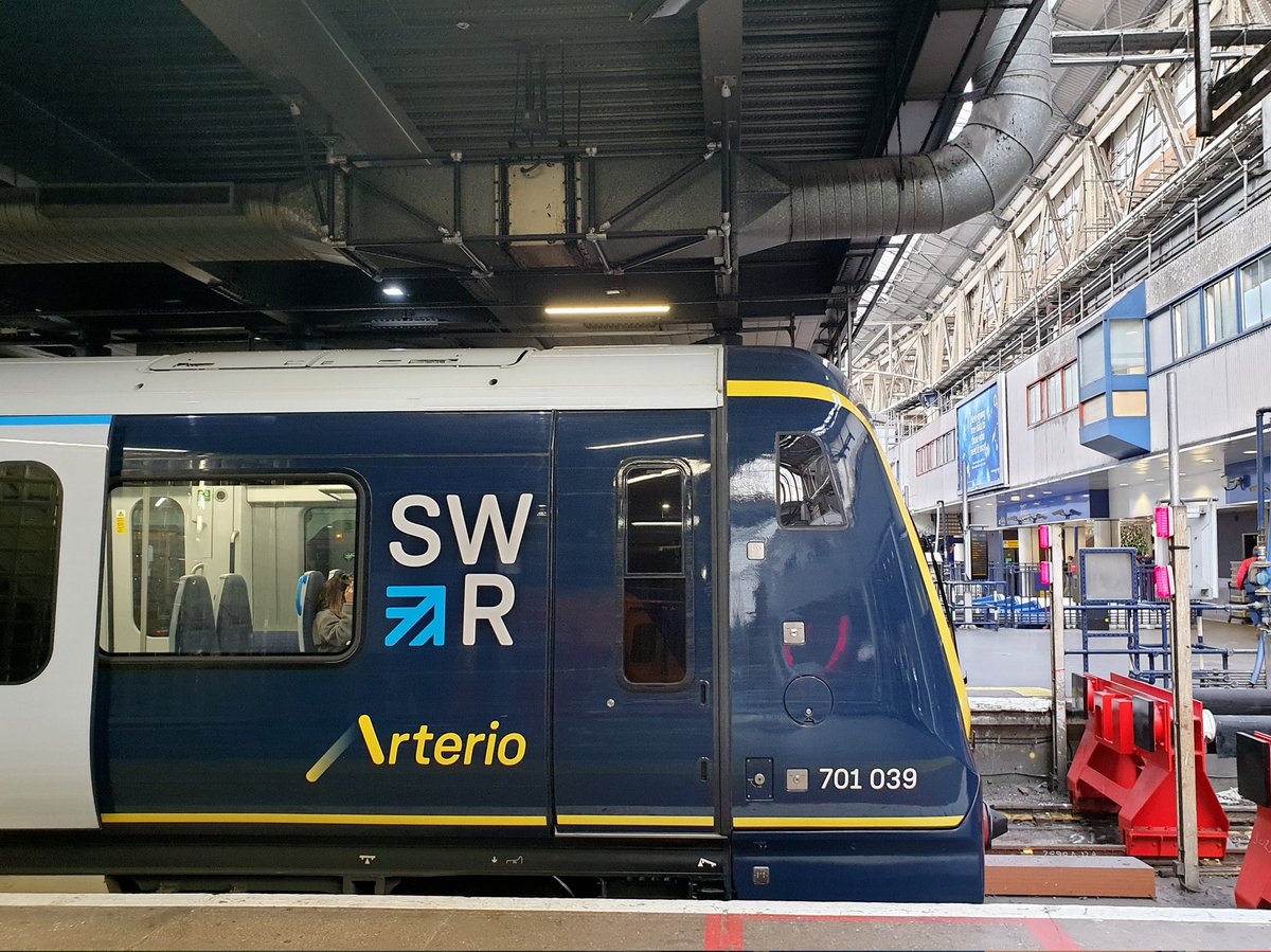 GeraldM64883070's tweet image. My first ride into Waterloo on the new South Western Railway class 701 Arterio. Very nice, even had a chat with the driver. Hadn't realised the driver is responsible for the opening and closing of passenger doors. @SW_Help #arterio #class701 #waterloostation
