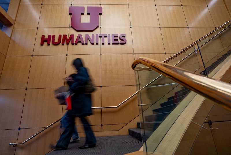 “Public universities were meant to supply access to the non-elites to the kind of education available at private schools… A robust liberal arts education will remain… at Princeton &amp; Harvard. Maybe at public flagships, though even that is in doubt.”

sltrib.com/news/education…