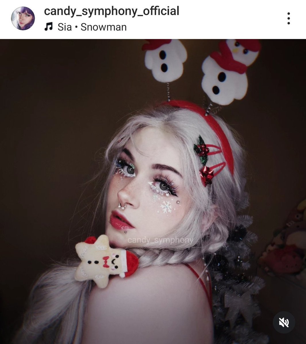 Check out the Christmas post on IG 🥰🎄