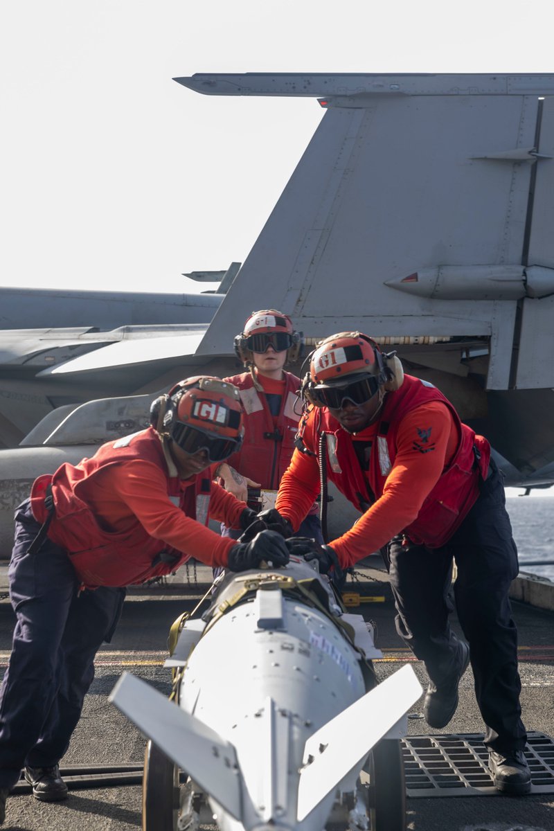 Sailors aboard the USS Harry S. Truman (CVN 75) prepare ordnance for strikes against Houthi targets in Yemen. https://t.co/pnVMYnzpjs