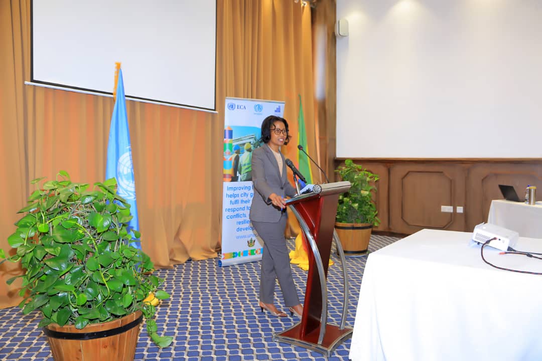 ECA_OFFICIAL's tweet photo. #AtkeyelshPersson highlights importance of expanding #fiscalspace for cities which requires innovative solutions that leverage diverse financing mechanisms. Traditional funding sources like intergovernmental transfers & local taxes often fall short of modern urban #devt demands. https://t.co/9GwTQ5RlUF