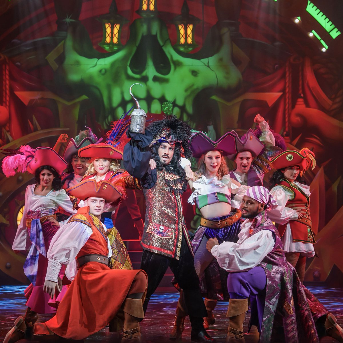 brumhippodrome's tweet photo. PETER PAN FIRST LOOK! 🤩 

A sneak peek at this year's magical Pantomime adventure ⚓🧚 

Must close on Sun 2 Feb - don't miss your chance to see it! https://t.co/W1zQKgSAiU