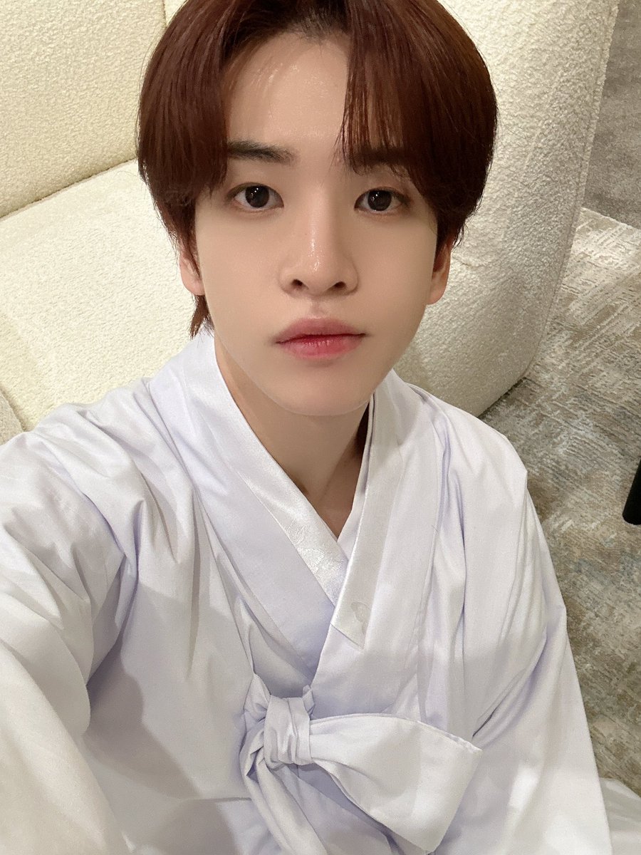 파국이다!!!

도깨비 봤지만 기억이 안나😓
나도 앨런처럼 과몰입? 실패😂😂😂

그나저나 좋은 밤 보내고 내일 ASC 힘내!🩷