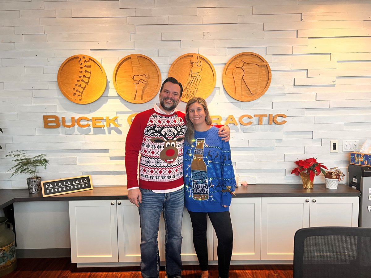 BucekChiro's tweet photo. Merry Christmas Eve Eve Everyone! We are open today now until 7pm. Call/ Text us at 331-248-5777 or use our online scheduler https://t.co/iBQFBQYBgc  to make an appointment with Dr. Bucek. https://t.co/Lkc0vcWnrM