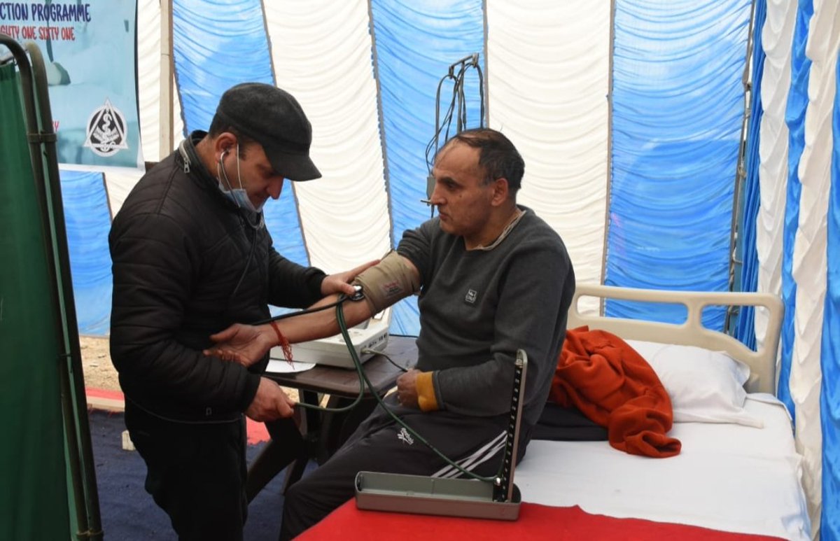 61Bncrpf's tweet photo. @61BNCRPF organized a Free Medical Camp at Shivpora,Srinagar,under the Civic Action Program 2024-25. Over 200 locals attended despite harsh weather,receiving free medical care.#CRPF reaffirms its commitment to community welfare. #CommunityOutreach
@crpfindia
@crpf_srinagar https://t.co/3q8PNQvSsz
