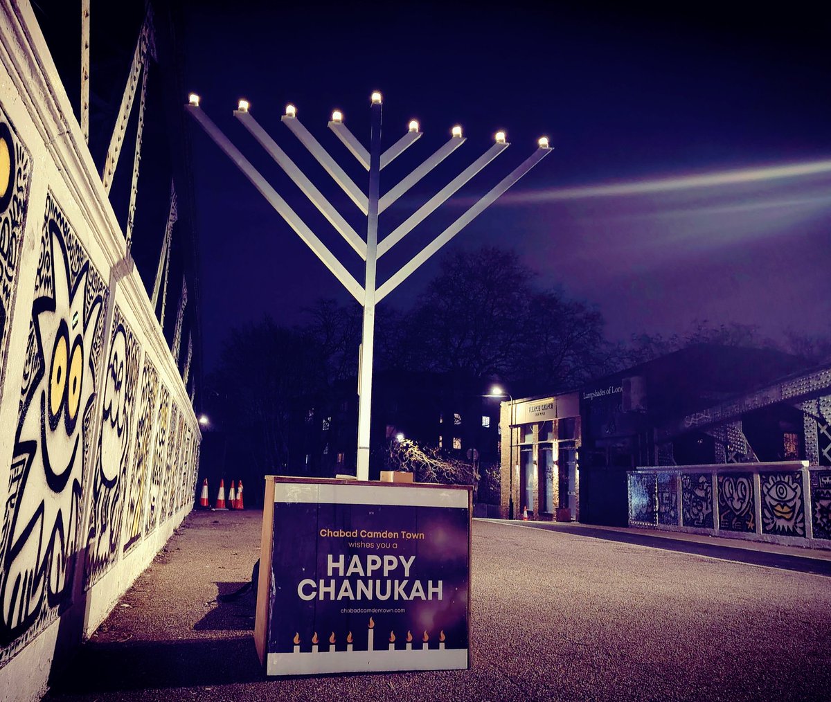 If you're in primrose Hill and come across our  Menorah, stop, take a photo, and share the light! 
#HappyChanukah #sharethelight
#Chabad