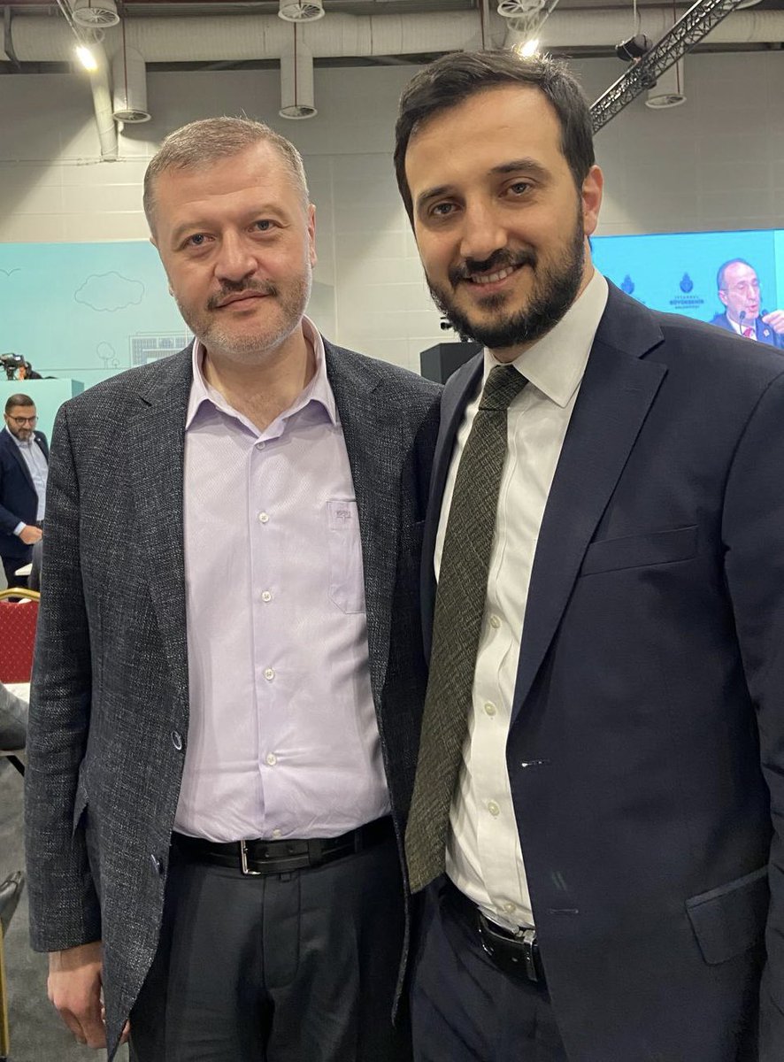 SIDDIK ÖZGENÇ 🇹🇷 (@siddik_ozgenc) on Twitter photo Cumhurbaşkanımız Sn. <a href="/RTErdogan/">Recep Tayyip Erdoğan</a>’nın teveccühü ile Ak Parti İstanbul İl Başkanı adaylığı açıklanan, birlikte 8. Dönem Ak Parti İBB Meclis Üyeliği yaptığımız <a href="/abdullahozdemir/">Abdullah Özdemir</a> Başkanımıza yeni görevinde başarılar diliyorum.
Partimize ve davamıza hayırlı olsun inşaAllah. Cumhurbaşkanımız Sn. <a href="/RTErdogan/">Recep Tayyip Erdoğan</a>’nın teveccühü ile Ak Parti İstanbul İl Başkanı adaylığı açıklanan, birlikte 8. Dönem Ak Parti İBB Meclis Üyeliği yaptığımız <a href="/abdullahozdemir/">Abdullah Özdemir</a> Başkanımıza yeni görevinde başarılar diliyorum.
Partimize ve davamıza hayırlı olsun inşaAllah.