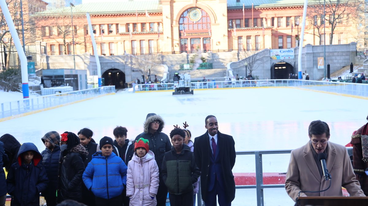 🎶✨The holiday spirit is alive in PVD! Today <a href="/LFMusicPVD/">Lillian Feinstein Elementary Music</a> kicked off the season with a heartwarming performance at the opening of the PVD Ice Rink. Joined by <a href="/PVDMayor/">Mayor Brett Smiley</a> Smiley, Mr. &amp; Mrs. Claus, &amp; actors from Trinity Rep, the LFES Choir brought joy with their incredible voices🎄⛸️