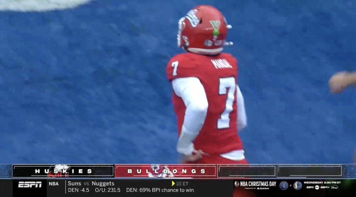 The full Fresno State Bulldongs experience