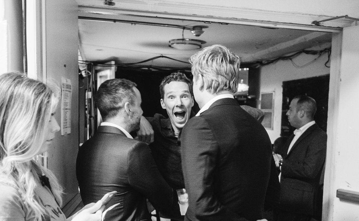 letterslive's tweet photo. It's hereeee! Merry Christmas, one and all 🎄 https://t.co/Bv0xe5JSgV