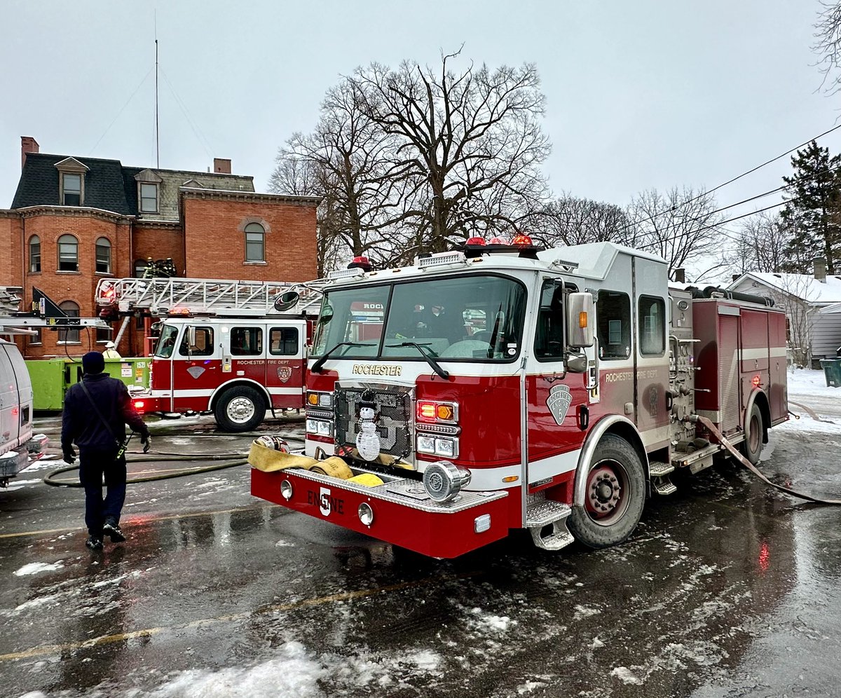 .<a href="/RFDPIO1/">RochesterNYFD</a> #firefighters had fire in the roof and walls of a church on Ames Street earlier. <a href="/IAFF1071/">ROC Fire Fighters</a> <a href="/mcfw/">MonroeCountyFireWire</a> #Roc
