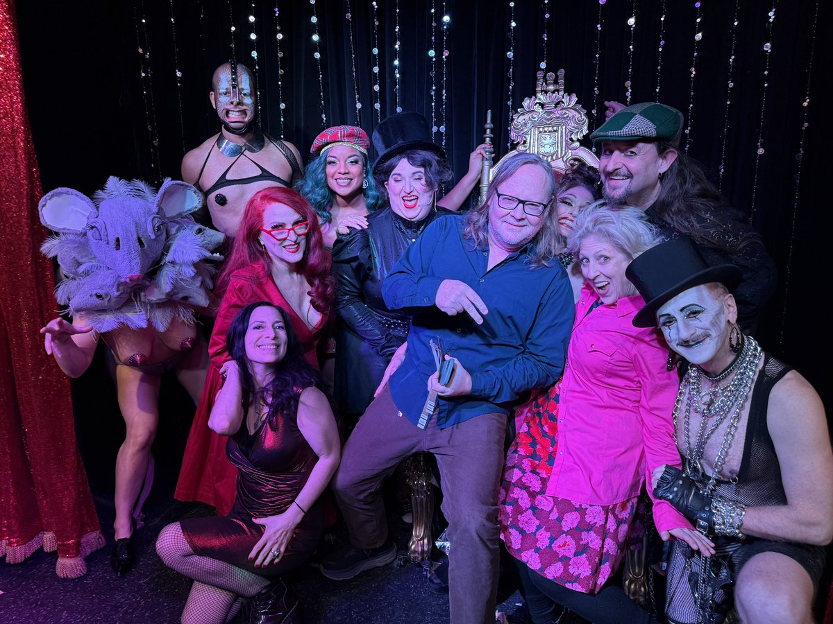 Groovy holiday fun with King Roeser, the lovely <a href="/beth_winer/">Beth Winer</a> and our friends from #filthylucreburlesque in NYC 🎉 Thank you for a wonderful time!