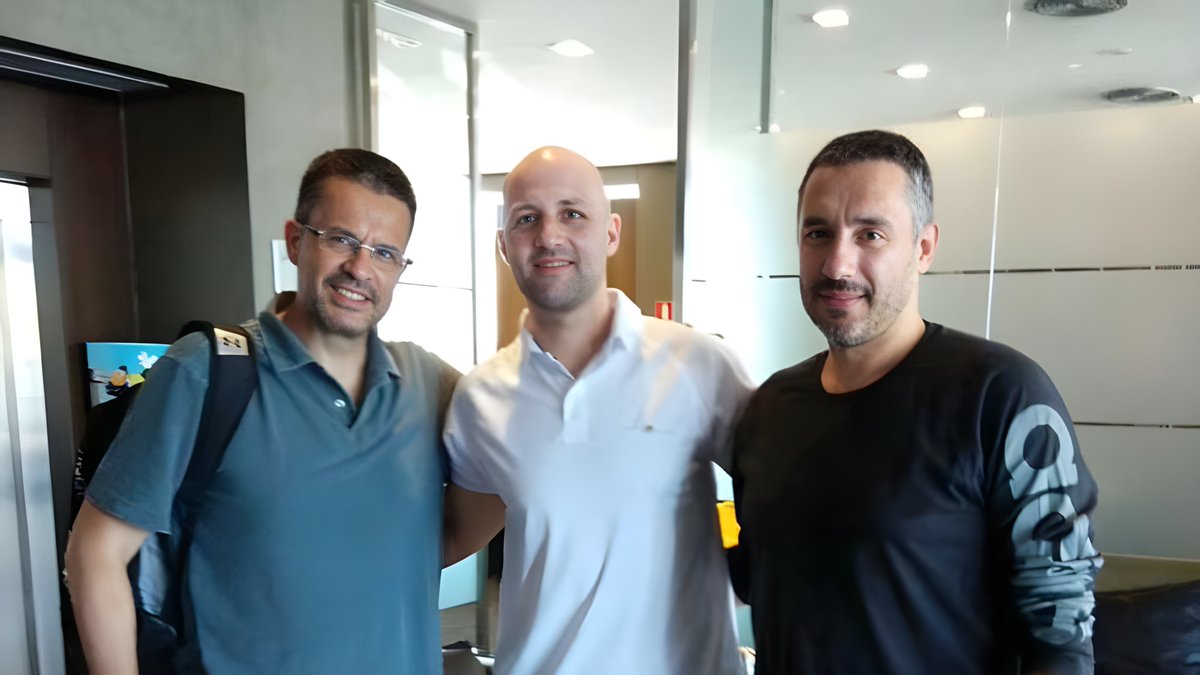 Xuancar68's tweet photo. 20) En cualquier caso, sirva este hilo como agradecimiento a Manu y como reconocimiento a su trabajo. 

Si algo de lo que has leído aquí te ha sido de utilidad, un RT servirá para hacer llegar este contenido a más gente. Gracias una vez más por leerme. https://t.co/hZLNUQhEHz