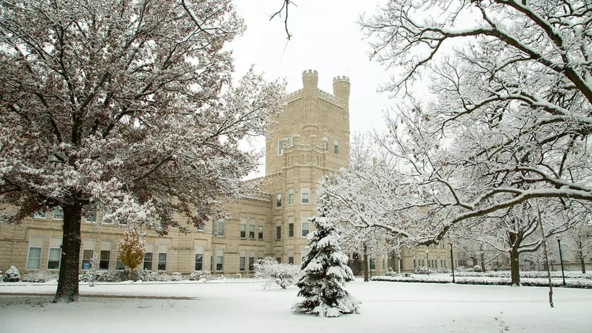 The <a href="/EIU_Panthers/">Eastern Illinois Athletics</a> Student-Athletes had a 3.32 Fall Semester GPA with 7⃣ teams posting a 3.5 or higher

<a href="/EIU_Softball/">Eastern Illinois Softball</a> - 3.72
<a href="/EiuSwimming/">EIU Swimming</a> W - 3.66
<a href="/EIU_XC/">EIU Cross Country</a> M - 3.65
<a href="/EIU_XC/">EIU Cross Country</a> W - 3.61
<a href="/EIUsoccer/">EIU Women’s Soccer</a> W - 3.60
<a href="/EIUWBB/">Eastern Illinois WBB</a> - 3.57
<a href="/EIU_Baseball/">EIU Baseball</a> - 3.50

Release🎓👏👀⬇️
eiupanthers.com/news/2024/12/2…