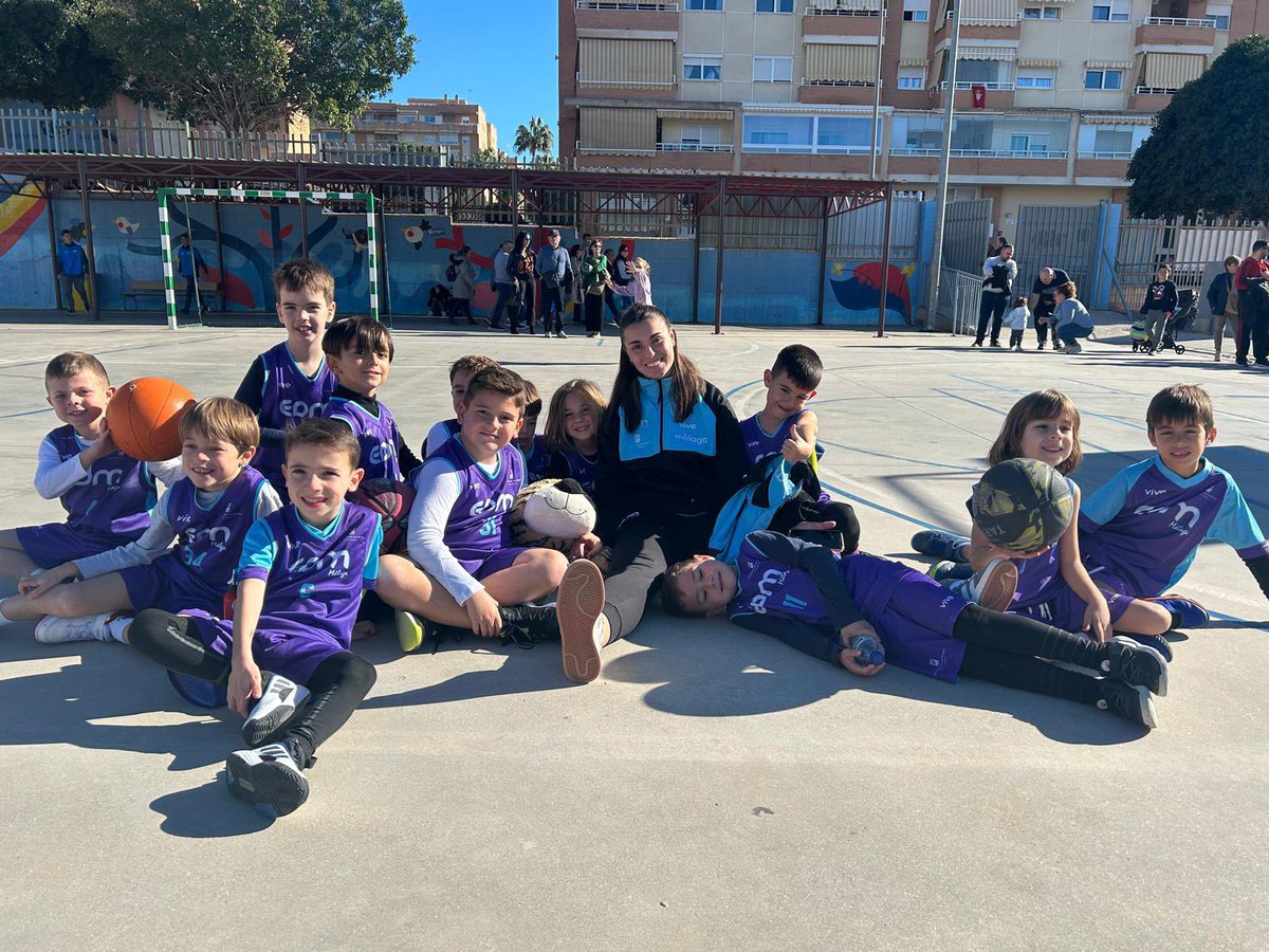 EdmBaloncesto's tweet photo. Concentracion Baby18.

Un partido donde sin duda se han visto muchisimas mejoras en cada uno de los niños, jugando en equipo, con pases y luchando cada balon. 

Seguimos con muchas ganas y mejorando dia a dia 😊😊 https://t.co/zZdr9mxgfh