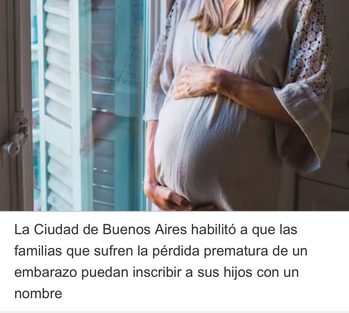 La Ciudad de Buenos Aires se convertirá en el primer distrito del país donde los no nacidos por pérdidas de embarazo podrán ser registrados con nombre completo. Hasta ahora, las familias solo podían inscribirlos como NN (literalmente, "sin nombre"), añadiendo el apellido de la