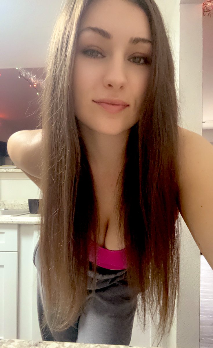 𝐌𝐈𝐀 𝐒𝐈𝐌𝐎𝐍𝐄 tweet media