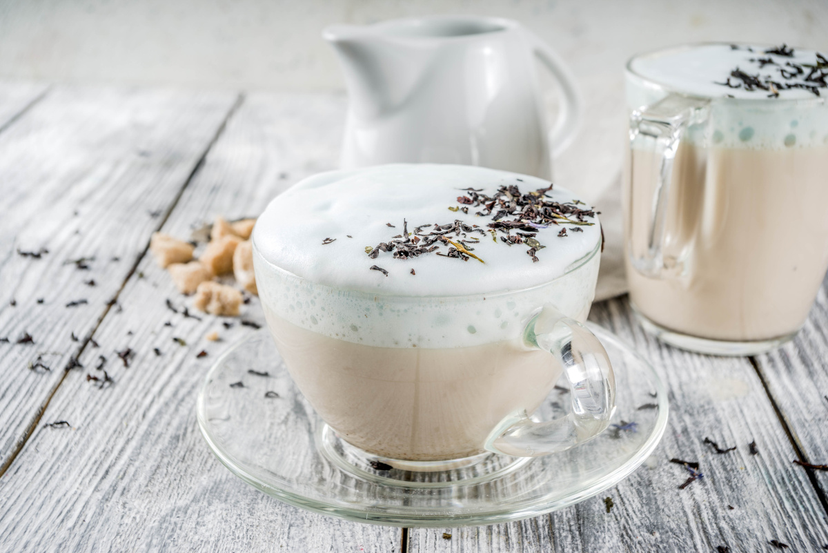 proteataster's tweet photo. A hot London fog latte.
#londonfoglatte #earlgraylatte #tea #teaphotography https://t.co/BGQaO4aHgl