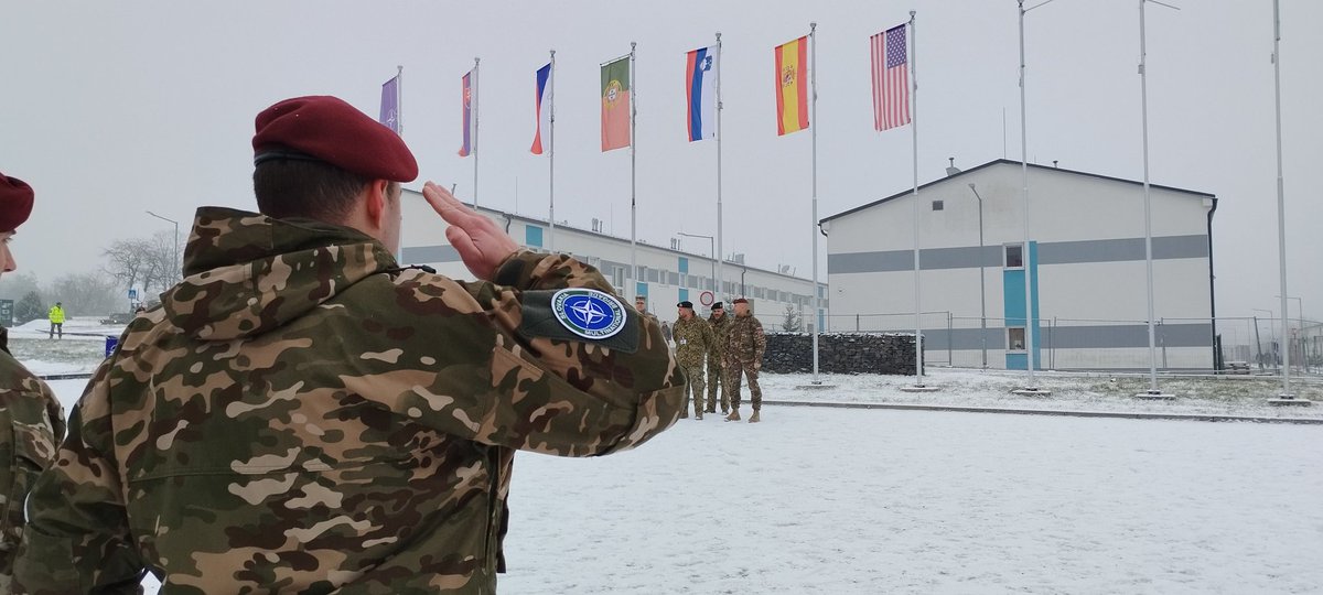 NATOTFSlovakia's tweet photo. 🇸🇮 Today, the Slovenian contingent completed its transfer of authority within @NATOTFSlovakia. Congratulations on accomplishing the mission with excellence. Best wishes to the incoming contingent as they begin their task. 🛡️💪🇸🇰🇨🇿🇵🇹🇸🇮🇪🇸 
#WeAreNATO #NATO https://t.co/RK6aNeq8NA