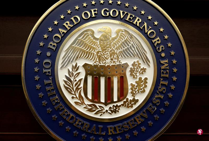 bdowppp's tweet image. Last week, the Federal Reserve disappointed Wall Street by adopting a more cautious stance on the outlook for rate cuts next year. However, for investors, the Fed reducing the number of rate cuts or pressing the "pause button" may not be the worst case scenario.
Apollo Global…