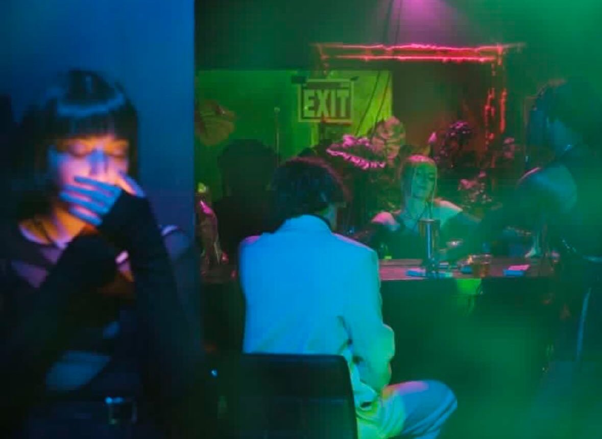 girl_irl™ ˚ . ✦ tweet media