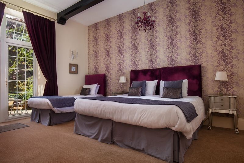 WeAcceptPets's tweet image. The Fox &amp;amp; Hounds Country Hotel in Eggesford Barton near Chulmleigh offers dog-friendly accommodation in the heart of Devon.

🐶 Welcomes dogs and small pets 🐾
weacceptpets.co.uk/devon/987

@FoxHoundsHotel #DogFriendly #Devon #FreshLocalProduce #Fishing #PetFriendly #FamilyFriendly