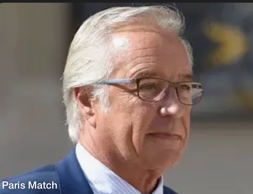 Nouveau #Gouvernement , au final pas de surprise, bonne surprise 🎁

Le duo <a href="/frebsamen/">François Rebsamen</a>  aux Territoires et <a href="/valerieletard/">Valérie Létard</a>  reconduite au #Logement est un beau cadeau 🎁 de #Noel . 

Les deux connaissent bien l’ #immobilier et les problèmes du #logement. 

Nous pouvons espérer des