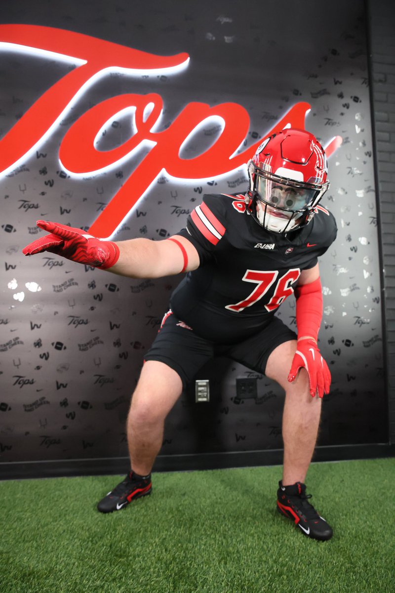 Thurston52Max's tweet image. After a great visit I’m blessed to say I’m committed to Western Kentucky!
@CoachShow56 @GMC_Football @JUCOFFrenzy