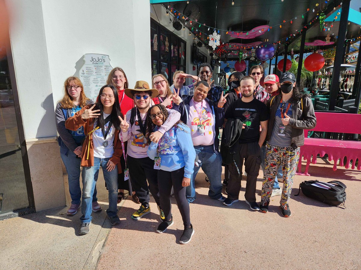 Shinobuu1_'s tweet photo. Now that I’m on the way home… I think I can say that this was a really great CEOtaku. I saw lots of old faces and a lot of new ones too! I love this game and I love everyone in it. And this game has changed my life forever and ever. Here’s to next year and beyond!!! #playASBR 🧡 https://t.co/nqEhcjxCvN