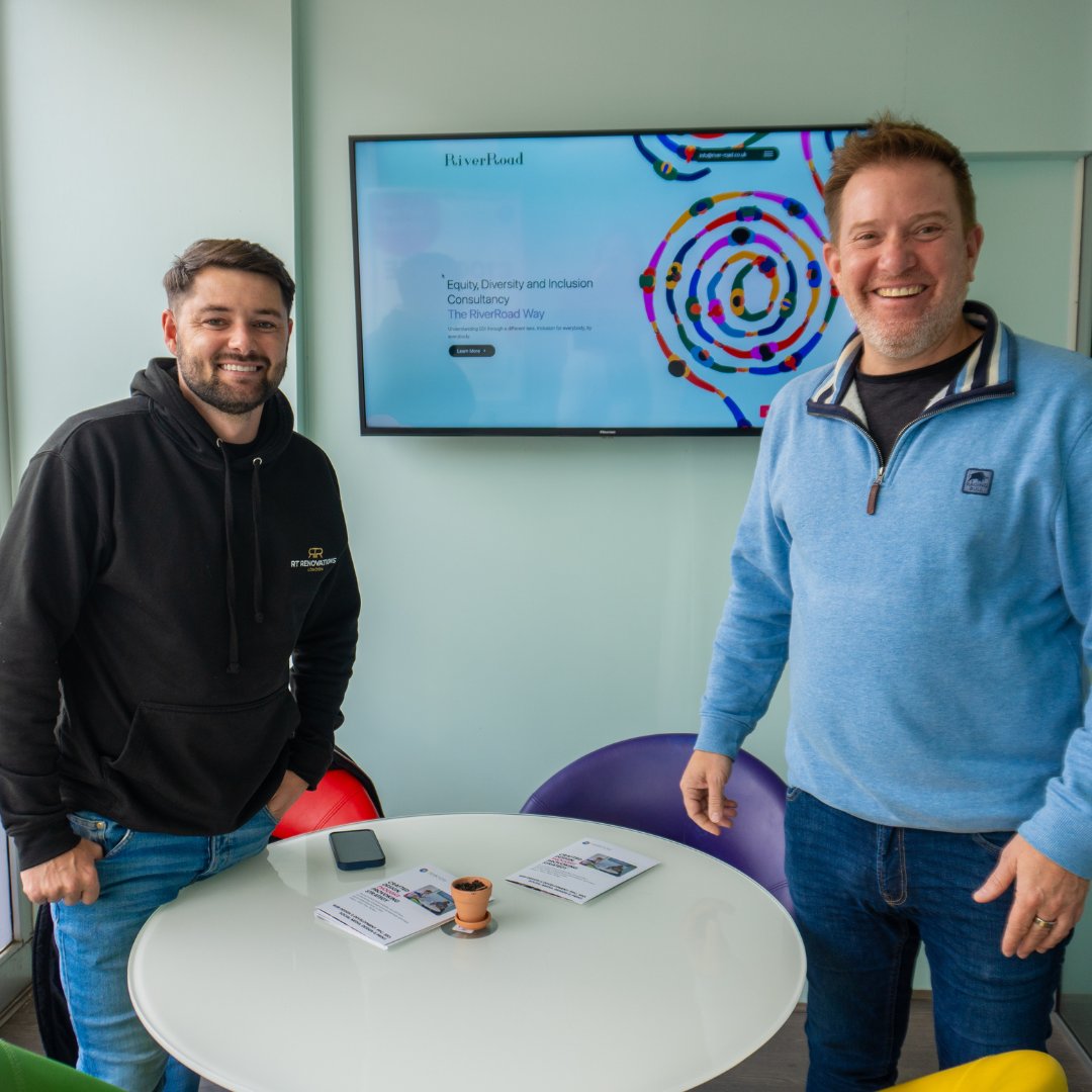 Resknow's tweet photo. Rich and fellow BNI member, Ryan from RT Renovations, had a good old catch-up recently.

If you're ever in need of any renovation services, from decorating to plumbing - make sure to check them out! 🛠️

#Renovations #BusinessMeeting #SouthEastLondon #BNI #LocalBusiness https://t.co/BHMYHKDhcJ