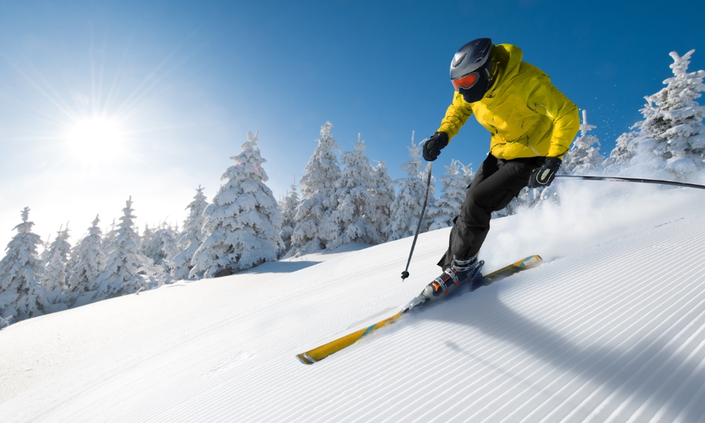 ClubRACC's tweet image. 🎿❄️ La neu ens crida, però la seguretat va primer!

Abans de llançar-te a les pistes, dona un cop d'ull a aquests 5️⃣ consells clau de seguretat viària per a esquiadors. Des de l'equip fins al respecte a la pista, cada detall importa! 😉

🔗 racc.cat/blog/esports/5…
#Esquí