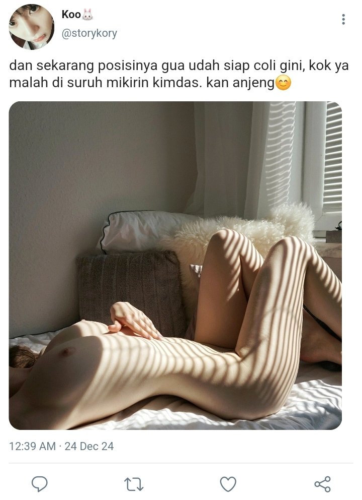 thesinnerhyung's tweet photo. #taekook • few tweets 🔞 au

Catatan 

Soal Ko(ookie)ry yang harus effort mencari pinjaman catatan demi bisa belajar untuk uts salah satu matkul tersulit.

cw// bpkoo, genderswitch, nsfw🔞 https://t.co/RxLOoNKaXK