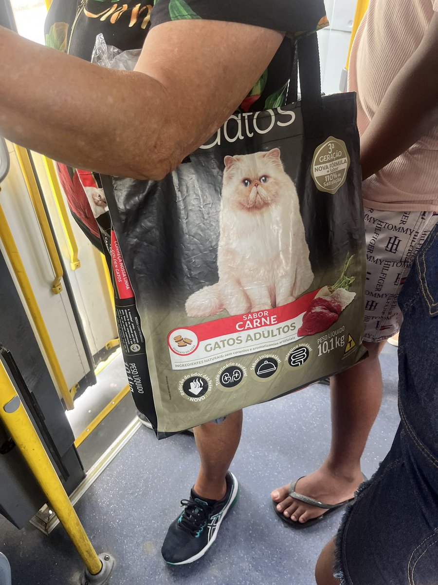 não existe lugar no mundo como a zona oeste do rio de janeiro! alô golden criaram tendências aqui