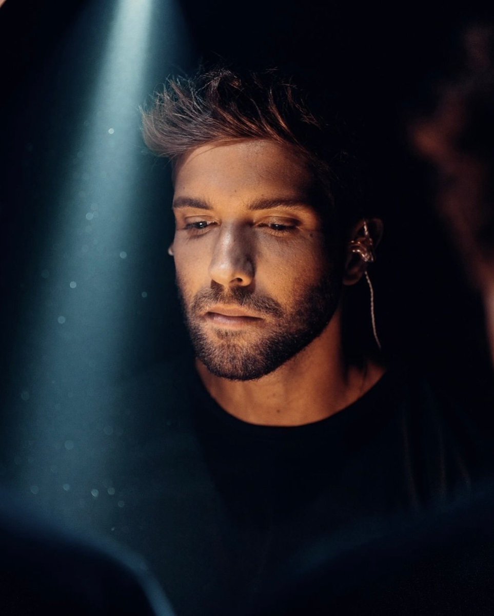 salso14's tweet photo. Repost โข @byniarosas โ @pabloalboran
Make up #juanpachecomakeup
โโโโโโโโโโโโโโโโโโโโโโ
ยฉ
โโโโโโโโโโโโโโโโโโโโโโ
.
.
.
#musicphotography #musicphotos #musicpics #musicshots #livemusicphotography
#livemusicpics #livemusicshots
#livemusicphotos #gigphotography #concertphotos #concertphoto #concertphotography #concertphotographer #concert #concerts #instapic #picoftheday #photooftheday #htbarp #gig #rockphotography #musicphotographer #espaรฑa #fotodearchivo #pabloalboran