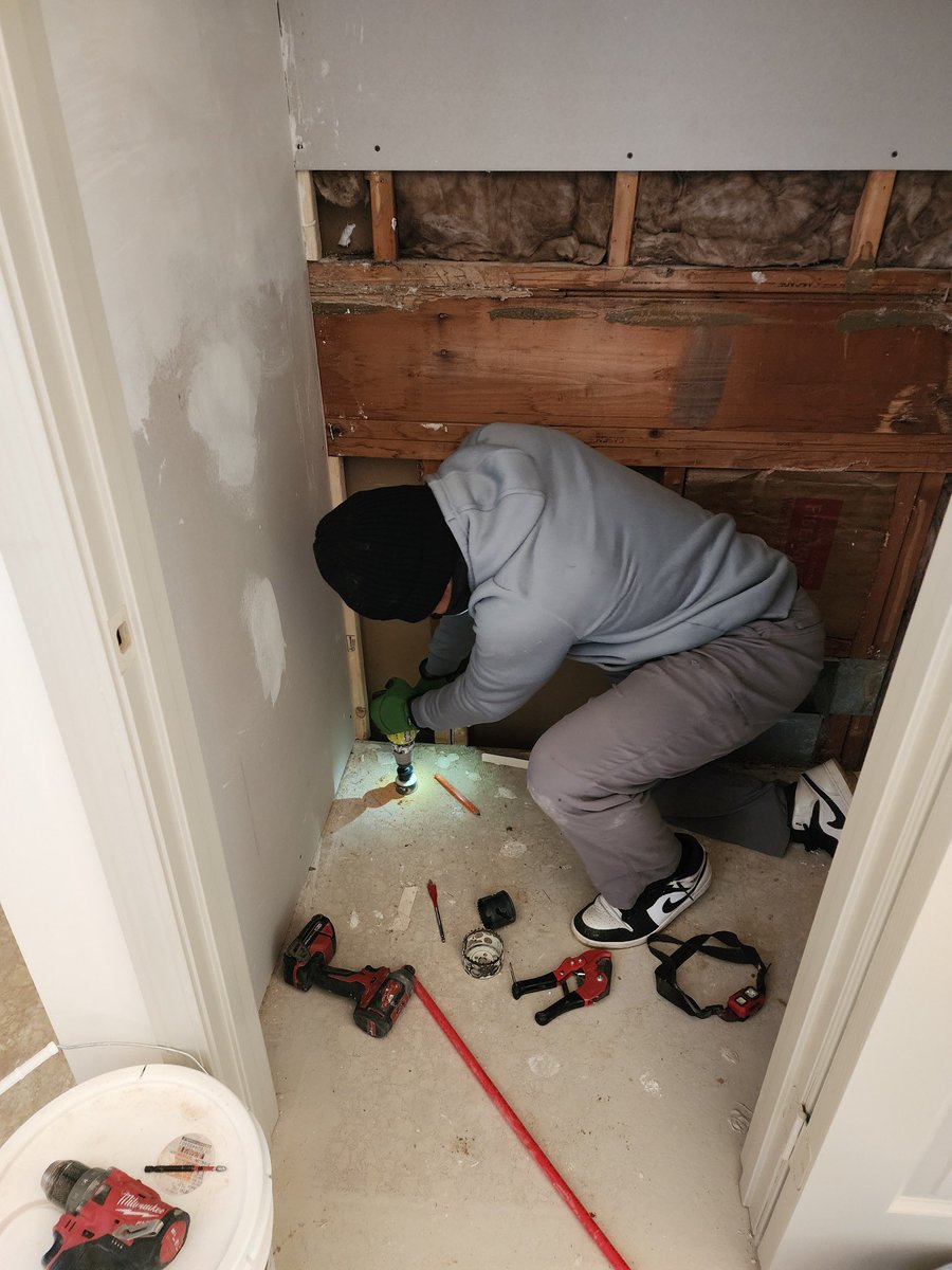 Nichole Thomas (@ntfootballmom20) on Twitter photo <a href="/chasemt20/">Chase Thomas</a> it’s the holiday break, most kids are sleeping in, playing video games,… you wanted to earn some money learning new things while riding along with our contractor this week. The work ethic of this kid off the field is amazing too! You make me so proud ~ Mom <a href="/chasemt20/">Chase Thomas</a> it’s the holiday break, most kids are sleeping in, playing video games,… you wanted to earn some money learning new things while riding along with our contractor this week. The work ethic of this kid off the field is amazing too! You make me so proud ~ Mom
