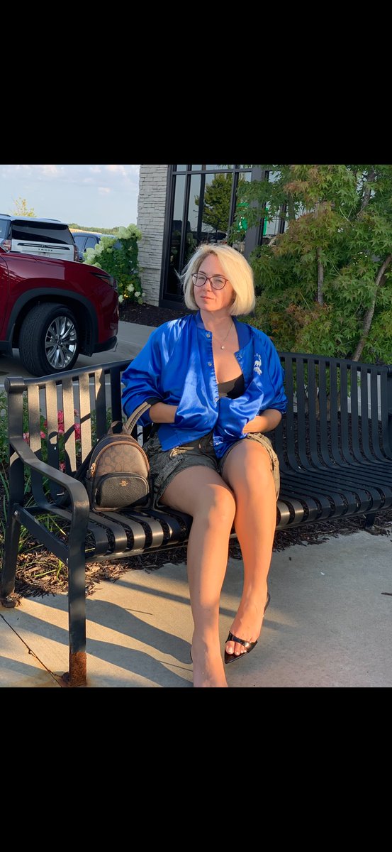 A little throwback to a visit at the local zoo. 
.
.
Speaking of Zoos, did you know the first public zoo was established in 1480 BCE? Created by Egypt’s only female Pharaoh Queen Hatshepsut.
#egypt #zoo #history #interesting