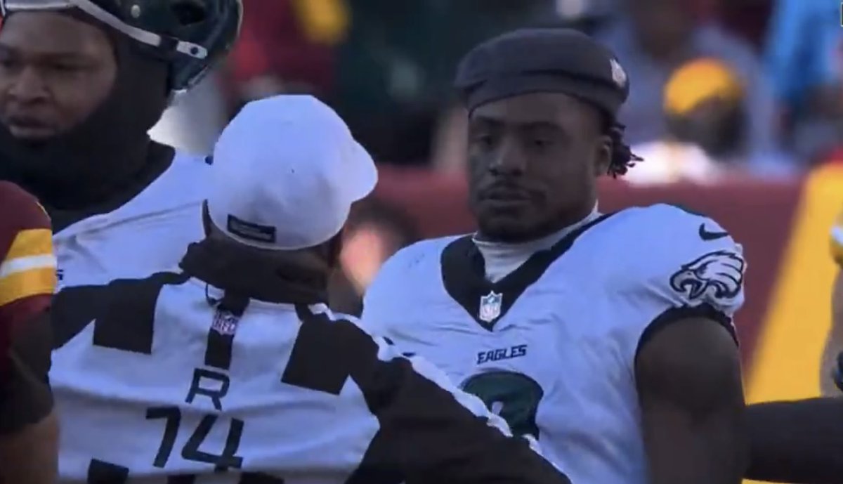 JClarkNBCS's tweet image. Joe Davis and Greg Olsen will be calling the Eagles game again. Back to back games for the Fox crew. Eagles hosting Cowboys is now 1 PM Sunday.