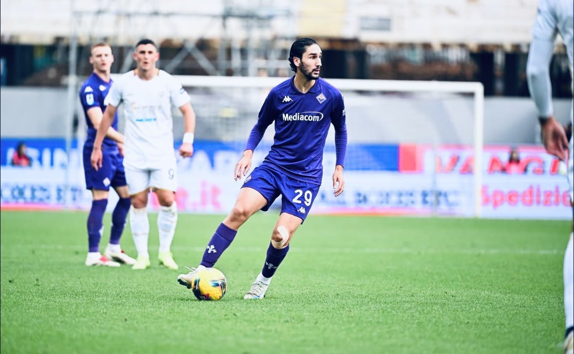 There are so many random transfers in Serie A every year.

Why on earth did Milan sanction letting Yacine Adli go to Fiorentina? Exceptional DLP, able to break the lines and unlock low/mid-blocks easily.

Crucial player for Palladino’s Fiorentina - a transformed team this year.