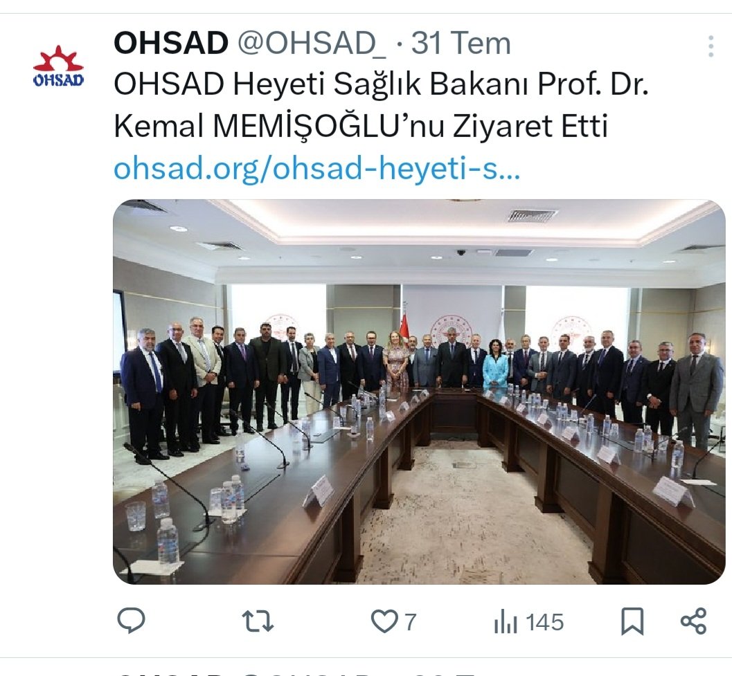 Kadhed yani Kamu Diş Hekimleri Derneği, kamuda çalışan ve kamudan emekli olmuş diş hekimlerinden oluşmaktadır. Tüm ülkeye yaygındır. Tüm ülke vatandaşına hizmet veren diş hekimlerinden oluşmaktadır.
Amacı siyasetten bağımsız halk ve diş hekimlerinin ortak çıkarları için yollar