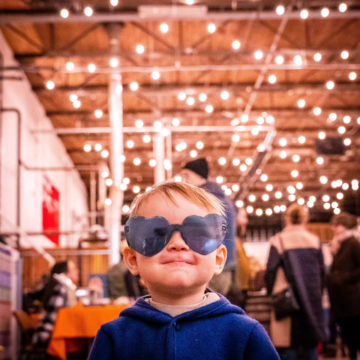 Happy Holidays from Hamilton!
⁠
Wishing you a season filled with joy, love, and unforgettable memories. Stay safe, stay cozy, and enjoy all the magic this time of year has to offer. ⁠
⁠
📸 @fairweatherbeer⁠
⁠ 
#HamiltonForTheHolidays #Holidays #TisTheSeason #HappyHolidays