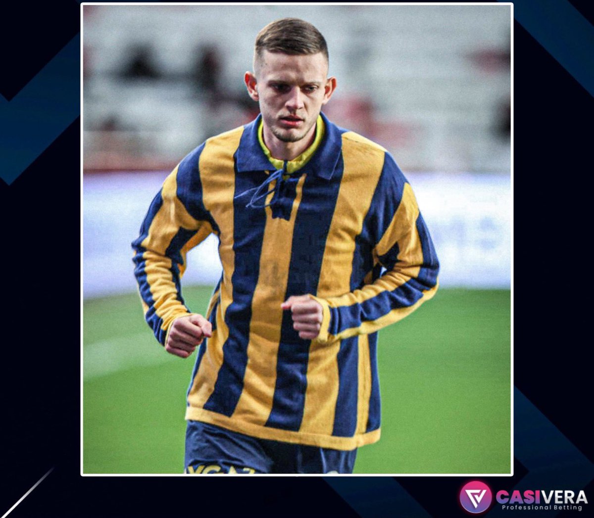 deplasmanint's tweet photo. Yağız Sabuncuoğlu: “Sebastian Szymanski için Fenerbahçe'ye iyi bir resmi teklif geldi. Satılır satılmaz şu an için öyle bir gündem yok ama iyi bir teklif geldi.” https://t.co/juAAVve9d4