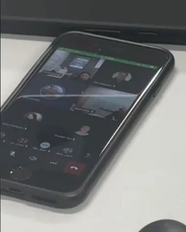 I mean, this kinda seems like we're blowing this out of proportion. Countless people are on work calls while traveling, and if one's happening during security or boarding, so be it... What do y'all think? news.com.au/finance/work/a…