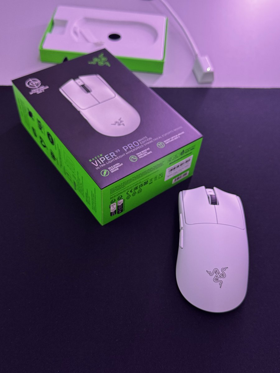 MOUZ Lime (@lime_uk) on Twitter photo Big thanks to <a href="/TeamRazer/">Team RΛZΞR</a> for sending me the Razer Viper V3 Pro, great control on the hand and high quality mouse.
#ForThePro Big thanks to <a href="/TeamRazer/">Team RΛZΞR</a> for sending me the Razer Viper V3 Pro, great control on the hand and high quality mouse.
#ForThePro